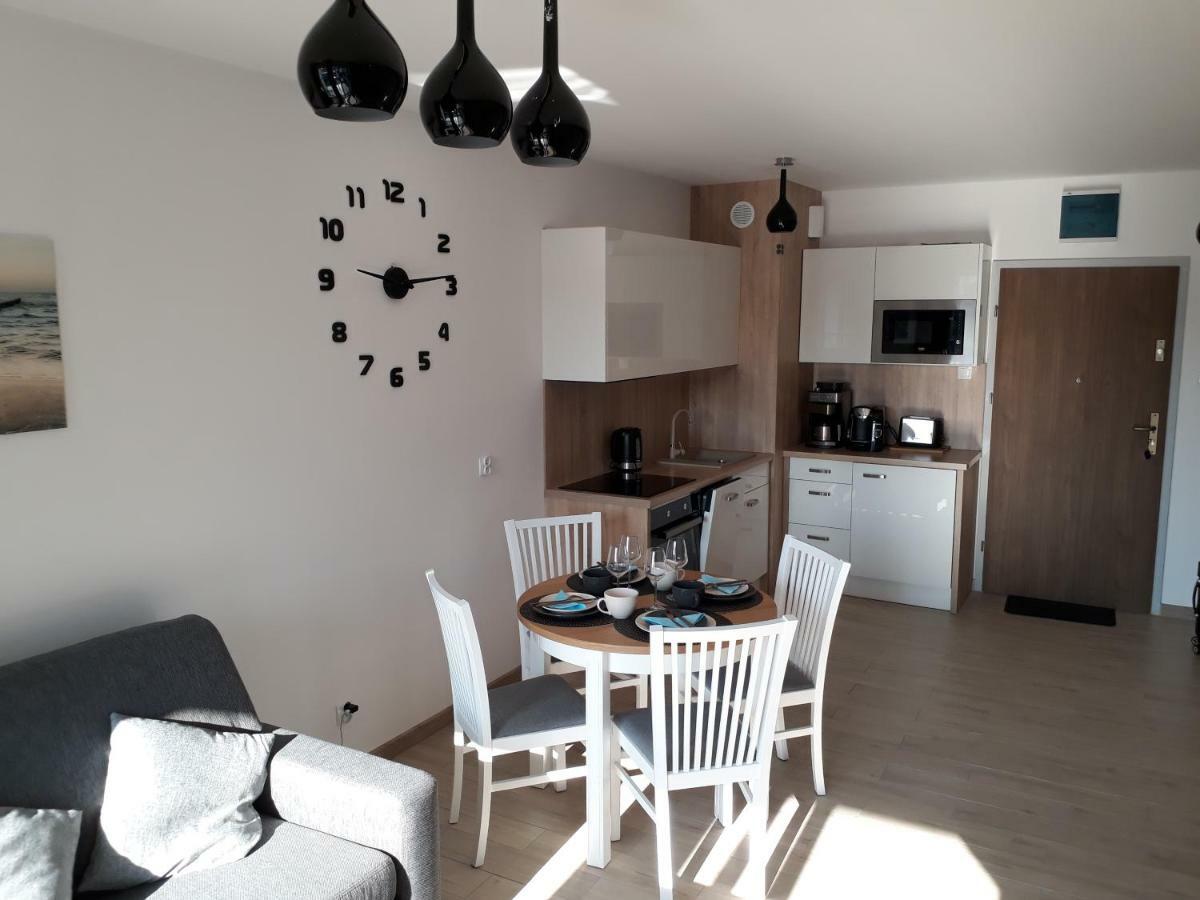 Apartament Oliwka Z Prywatnym Miejscem Postojowym Kołobrzeg Exteriör bild