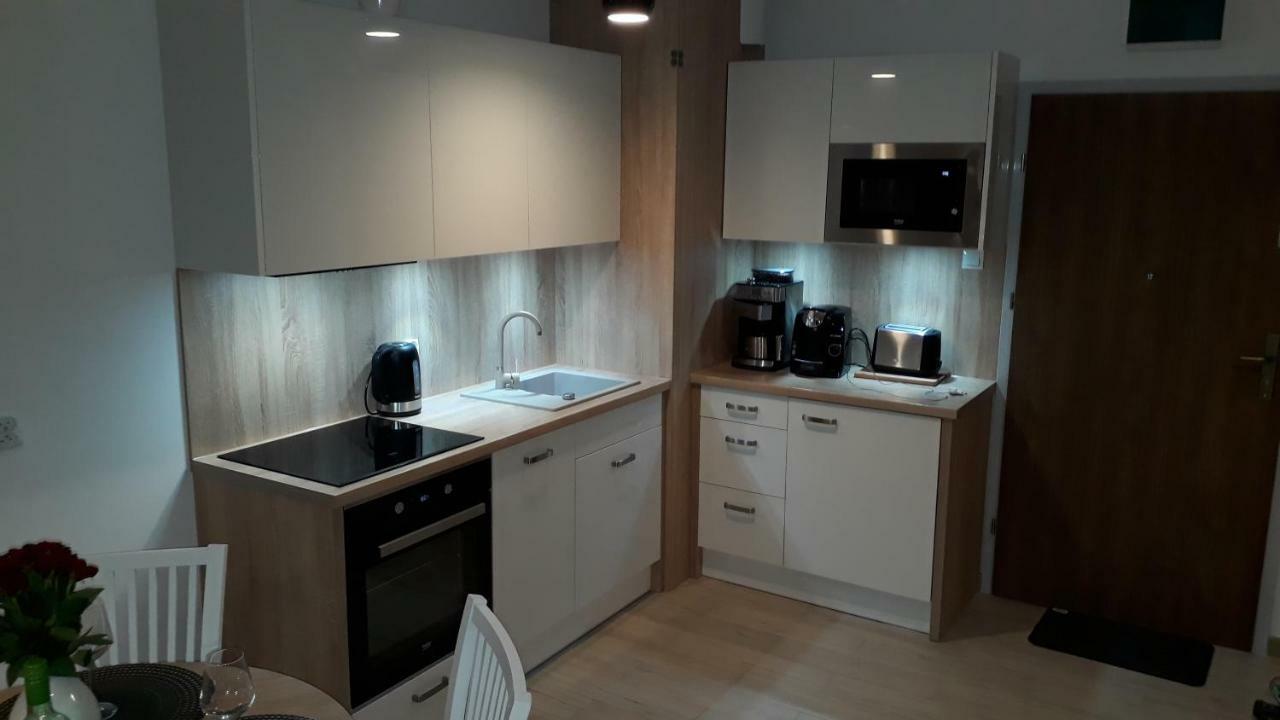 Apartament Oliwka Z Prywatnym Miejscem Postojowym Kołobrzeg Exteriör bild