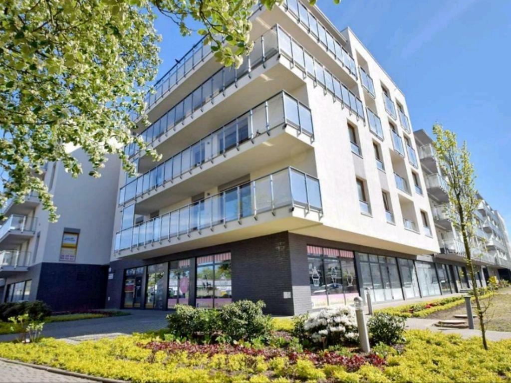 Apartament Oliwka Z Prywatnym Miejscem Postojowym Kołobrzeg Exteriör bild
