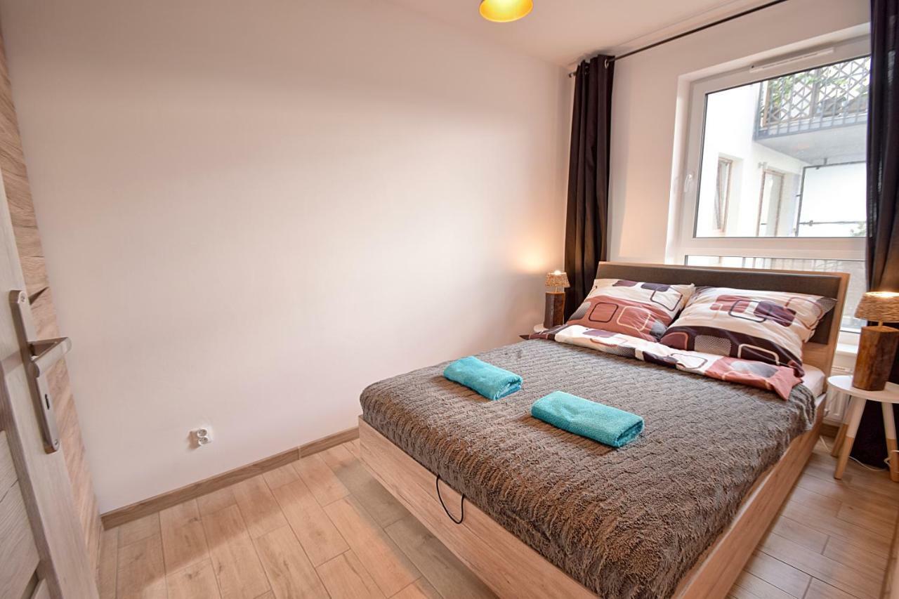 Apartament Oliwka Z Prywatnym Miejscem Postojowym Kołobrzeg Exteriör bild