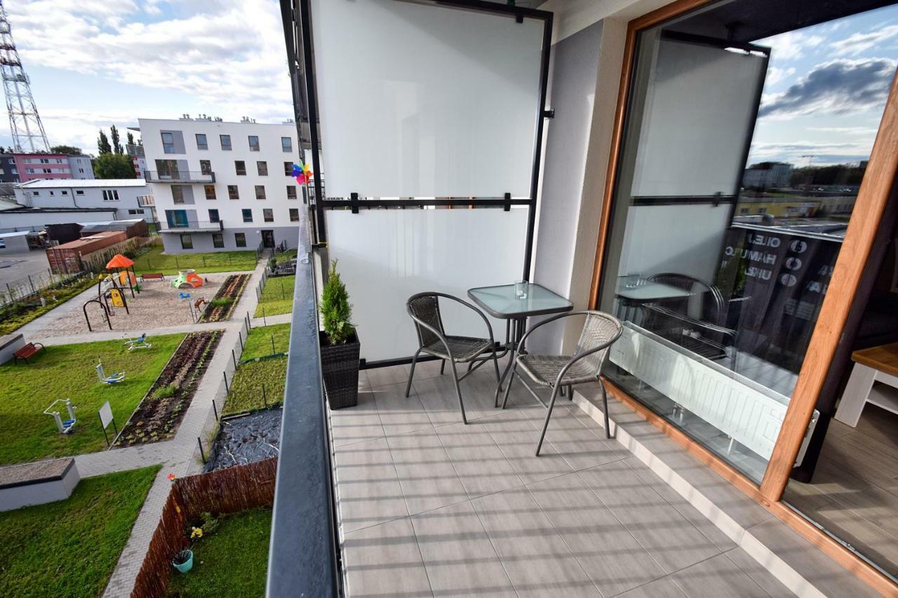 Apartament Oliwka Z Prywatnym Miejscem Postojowym Kołobrzeg Exteriör bild